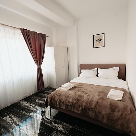 Luxury Cozy Apartments Suceava Ngoại thất bức ảnh