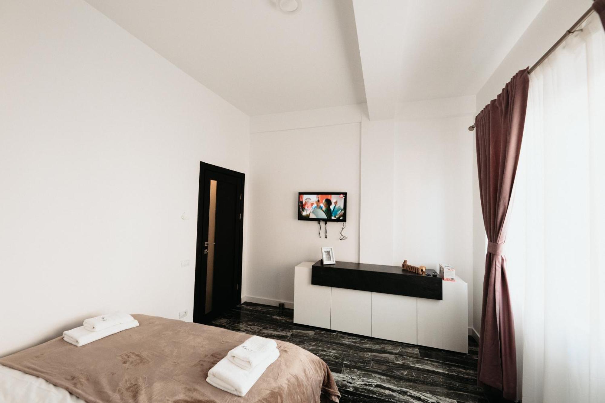 Luxury Cozy Apartments Suceava Ngoại thất bức ảnh