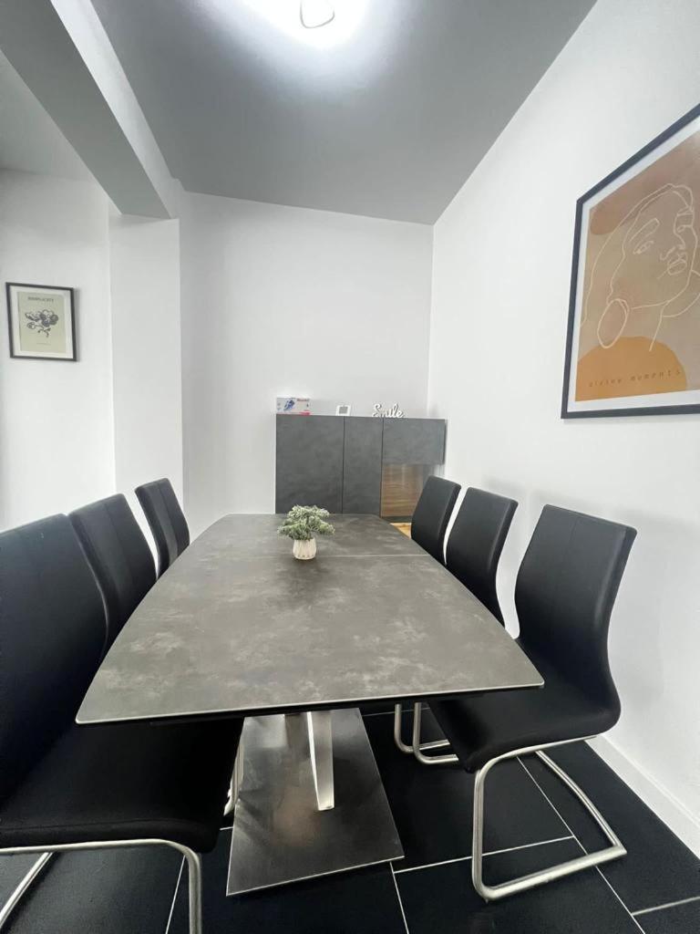Luxury Cozy Apartments Suceava Ngoại thất bức ảnh
