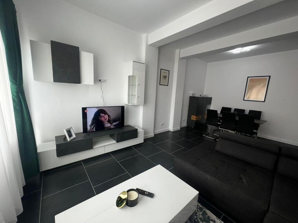 Luxury Cozy Apartments Suceava Ngoại thất bức ảnh