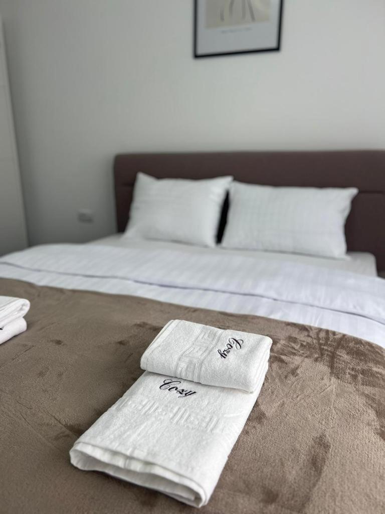Luxury Cozy Apartments Suceava Ngoại thất bức ảnh