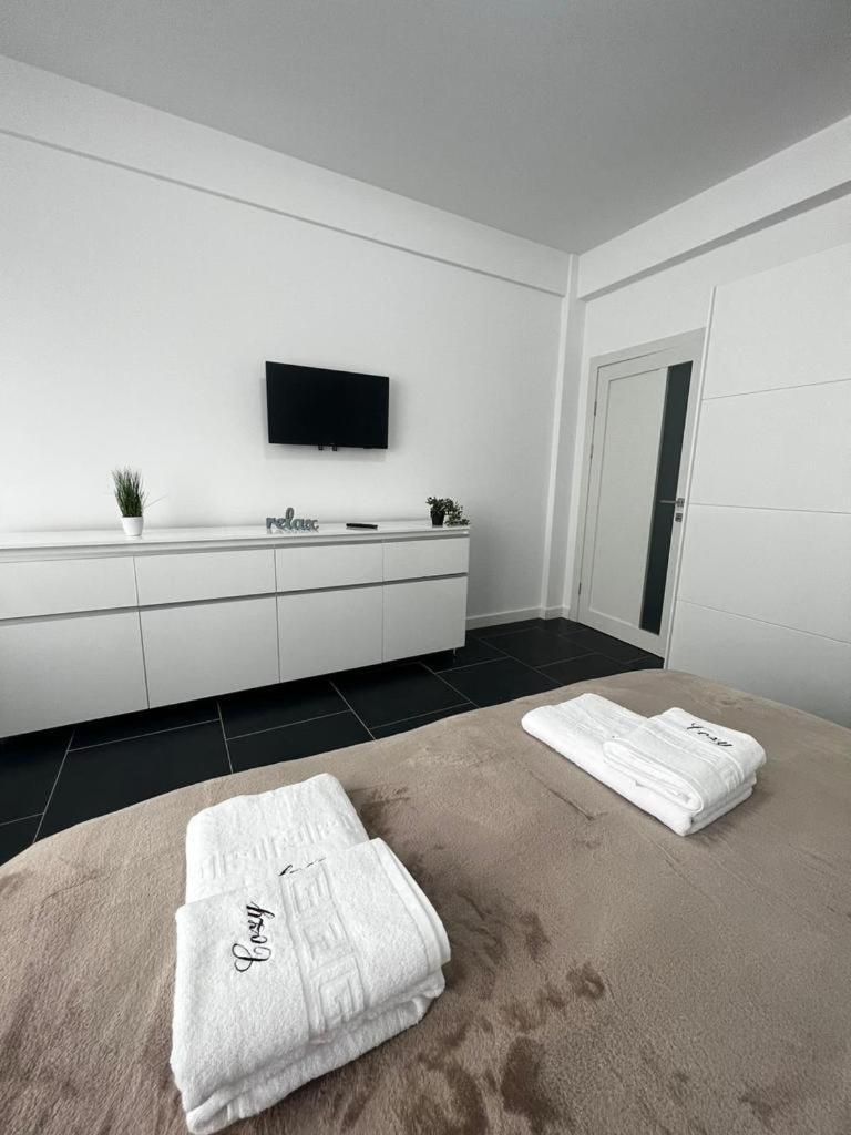 Luxury Cozy Apartments Suceava Ngoại thất bức ảnh