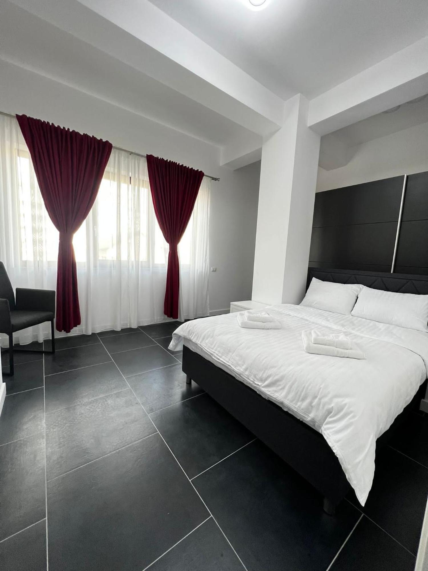 Luxury Cozy Apartments Suceava Ngoại thất bức ảnh